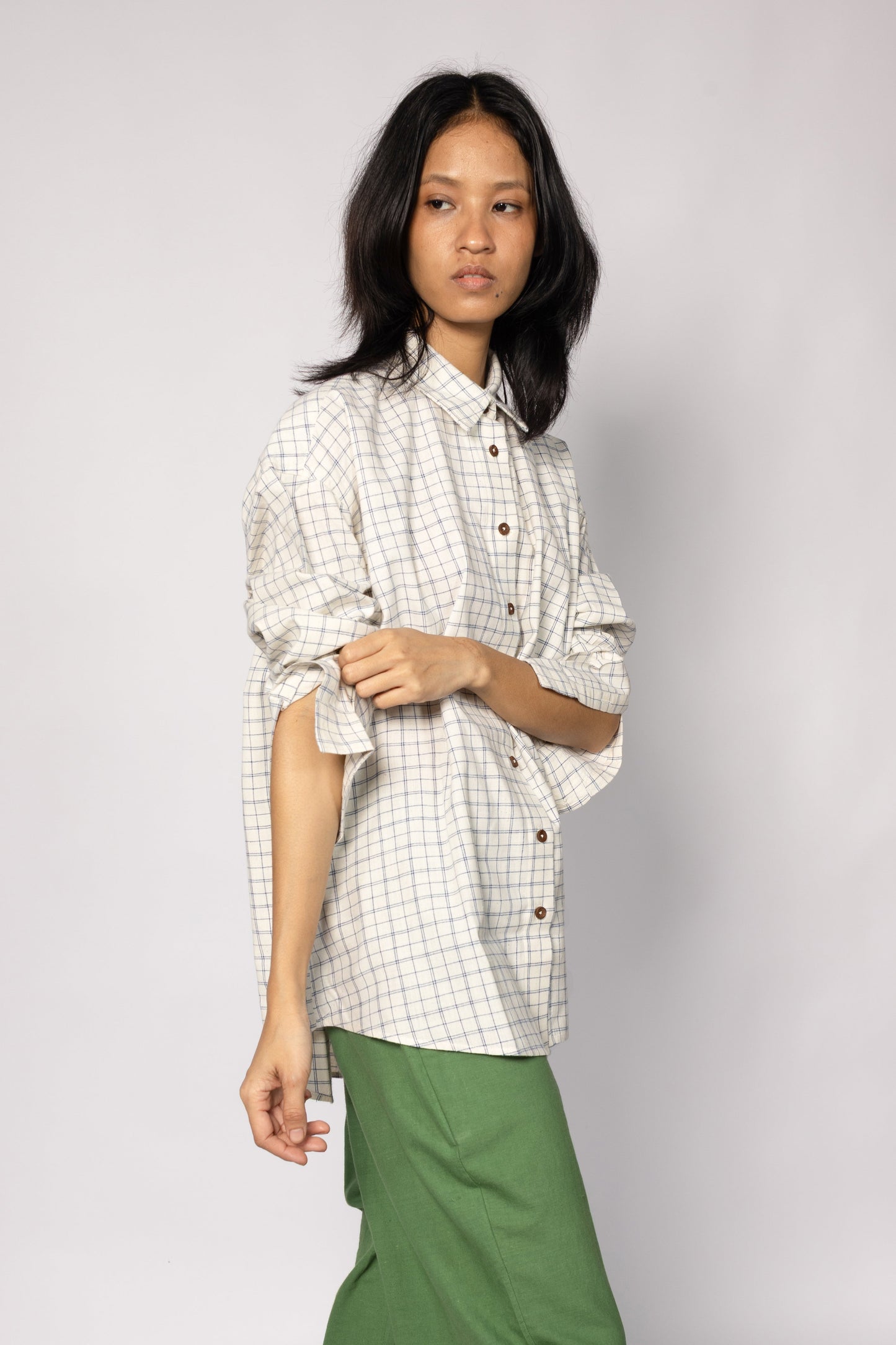Plains Design Letter Shirt – handspun handwoven cotton oversized check shirt in cream and blue grid, relaxed fit with dropped shoulders, wooden buttons